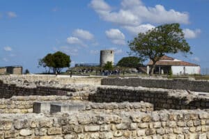 Vue des vestiges du Fâ de Barzan